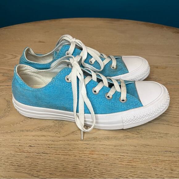 Converse All Star Chuck Taylor Classic Sneakers Blue Unisex Men’s 4 / Women’s 6 - Picture 2 of 8